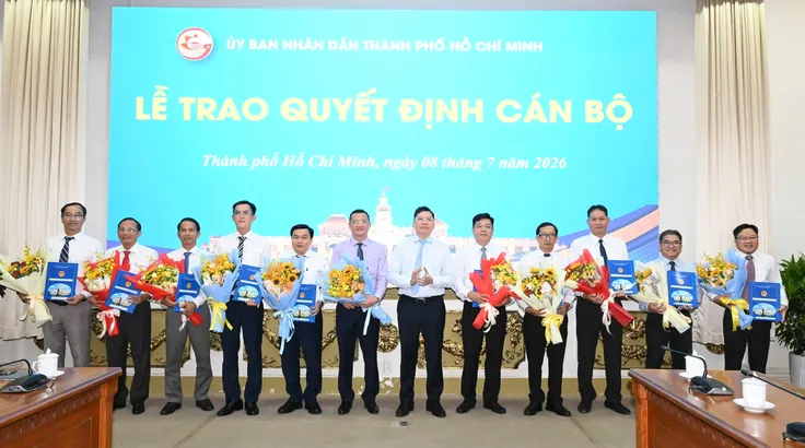 TPHCM trao quyết định điều động, bổ nhiệm nhiều cán bộ