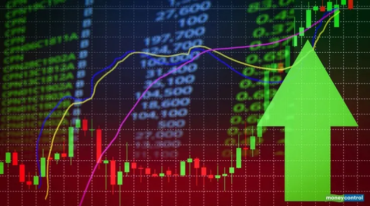 VN Index lập đỉnh mới, bảng điện 'xanh vỏ, xanh lòng' 