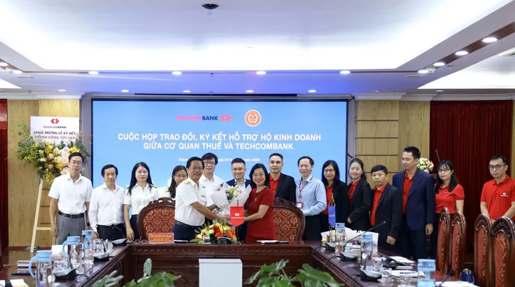 Thuế TPHCM và Techcombank hợp tác hỗ trợ hộ kinh doanh về thuế