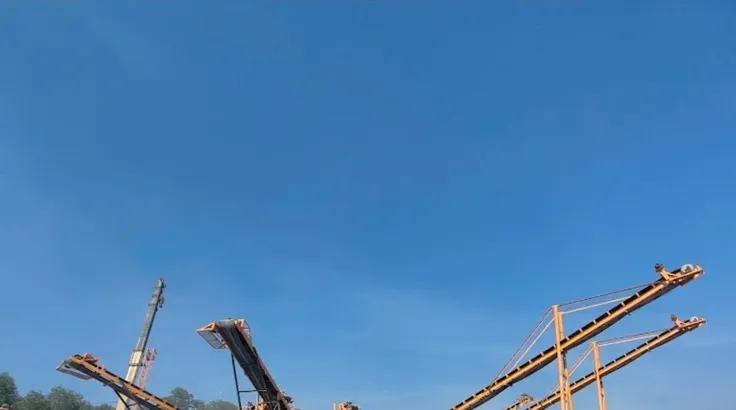 Khai thác đá trên địa bàn tỉnh Bình Dương cũ 