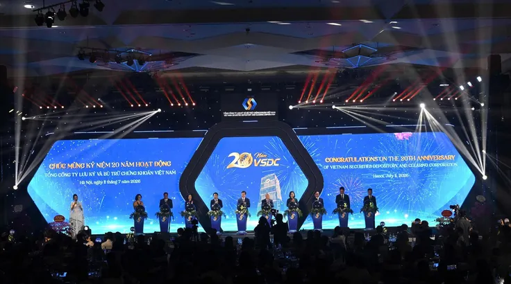 Nghi lễ kỷ niệm 20 năm thành lập