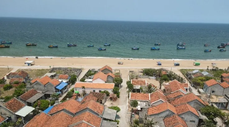 Mê mẩn vẻ đẹp mái ngói đỏ ở làng Lò