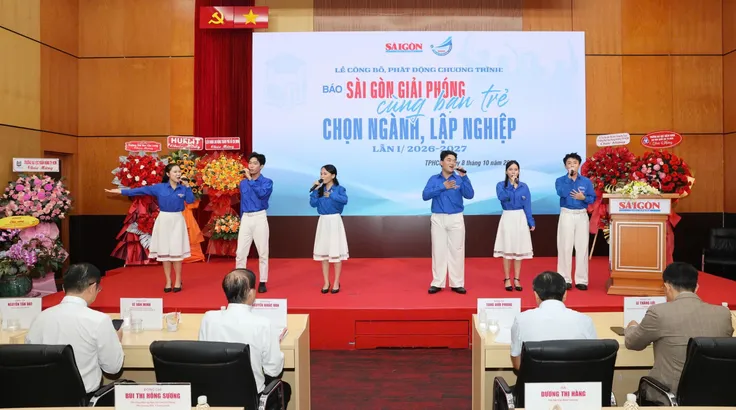 Phát động Chương trình 'Báo SGGP cùng bạn trẻ chọn ngành, lập nghiệp' 