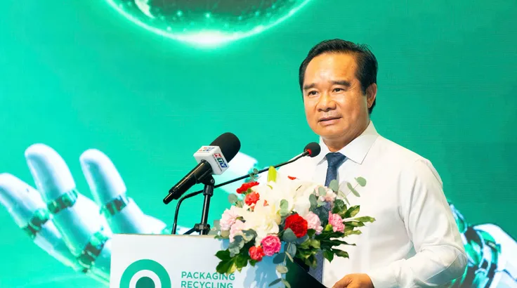 Chủ tịch UBND TPHCM Nguyễn Văn Được phát biểu tại hội nghị thường niên PRO Việt Nam 2026. Ảnh: HỮU HẠNH