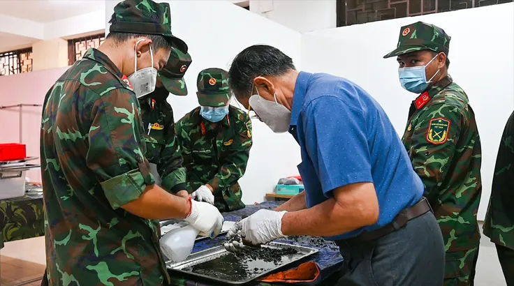 Gom góp hy vọng đợi ngày đoàn tụ
