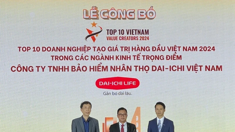 Dai-ichi Life Việt Nam - “Top 500 Doanh nghiệp tạo giá trị hàng đầu Việt Nam năm 2024”