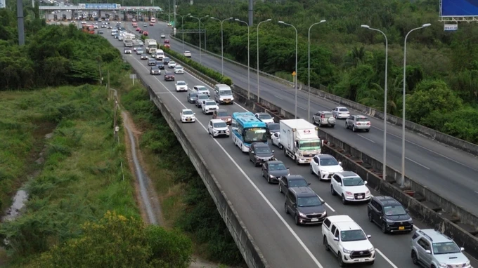 Expansion of HCMC - Long Thanh Expressway can use public investment funds 