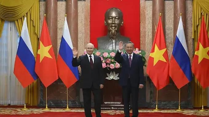 俄总统普京访问越南直播