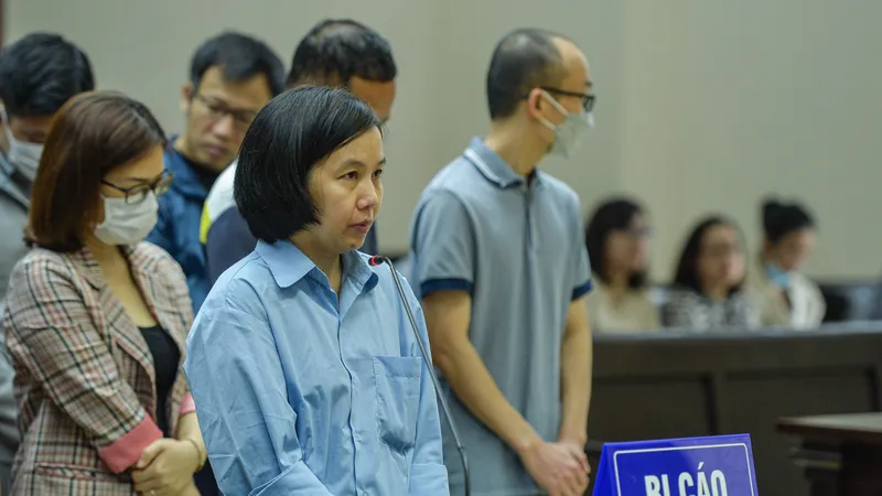 "Siêu lừa" ngân hàng Nguyễn Thị Hà Thành xin thoát án chung thân