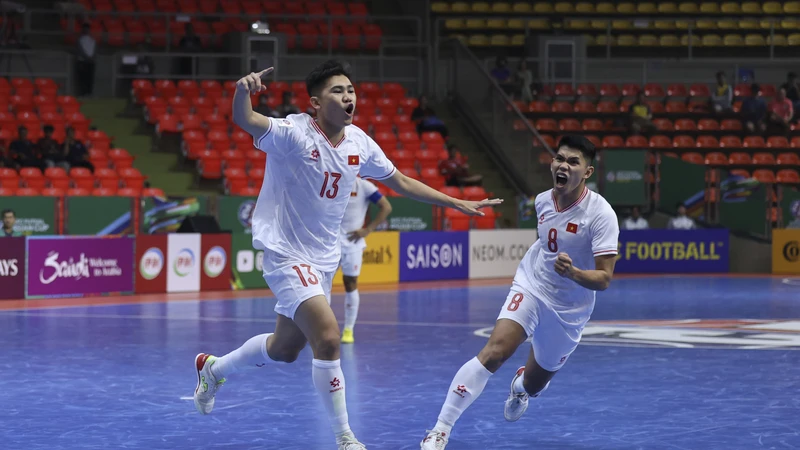 Đội tuyển futsal Việt Nam đã có chiến thắng cực kỳ quan trọng trước Trung Quốc. ẢNH: AFC 