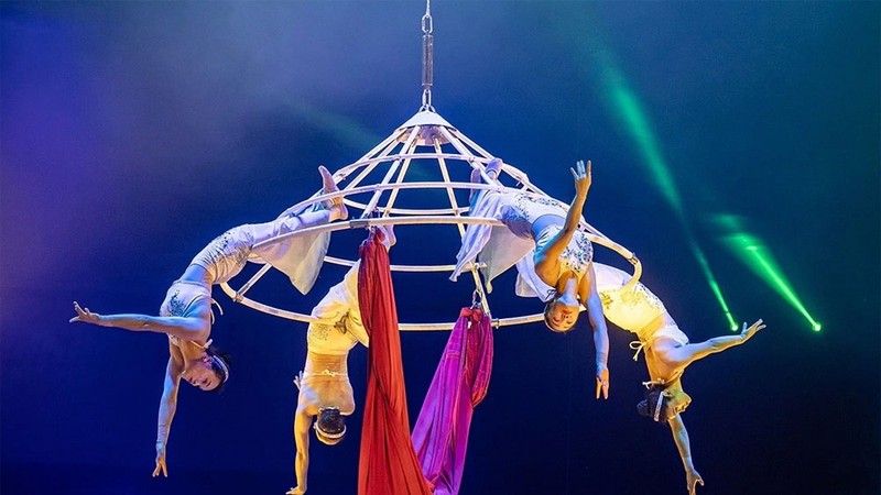 The aerial gymnastics Du Non of the Vietnam Circus Federation wins a silver medal at the 8th World Circus Art Festival "IDOL-2024".