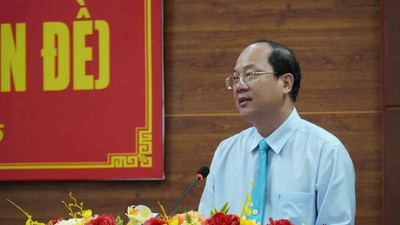 Bí thư Tỉnh ủy Cà Mau Nguyễn Hồ Hải phát biểu tại kỳ họp