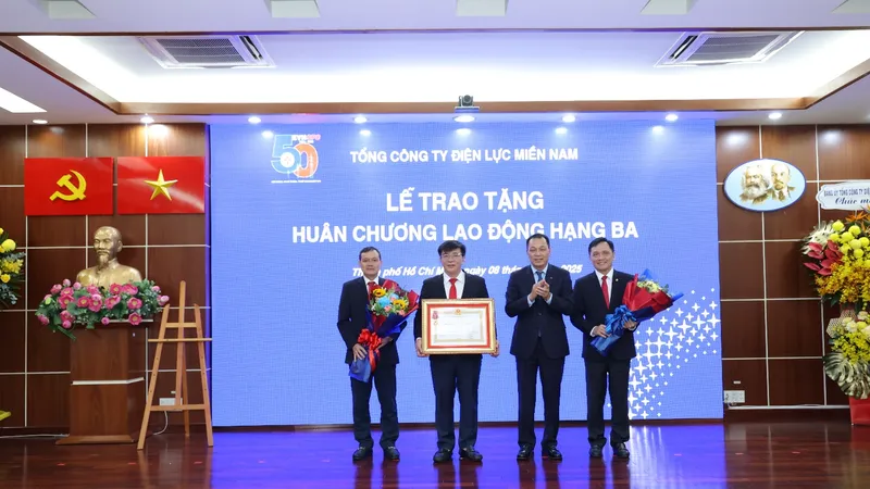 EVNSPC tổ chức đón nhận Huân chương Lao động Hạng Ba vì thành tích xuất sắc trong việc triển khai các dự án cấp điện miền núi, hải đảo và hoàn thành công trình đường dây 220kV Kiên Bình - Phú Quốc