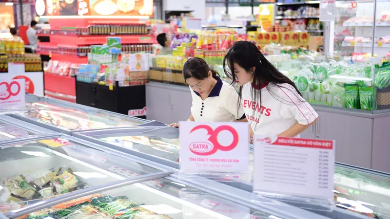 Hệ thống siêu thị Satramart và cửa hàng tiện lợi Satrafoods triển khai nhiều chương trình giảm giá sâu mừng sinh nhật - Ảnh: QUANG ĐỊNH