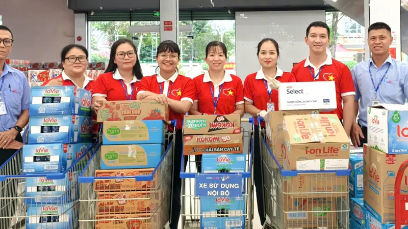 Cán bộ - Nhân viên Saigon Co.op chung tay quyên góp hướng về đồng bào