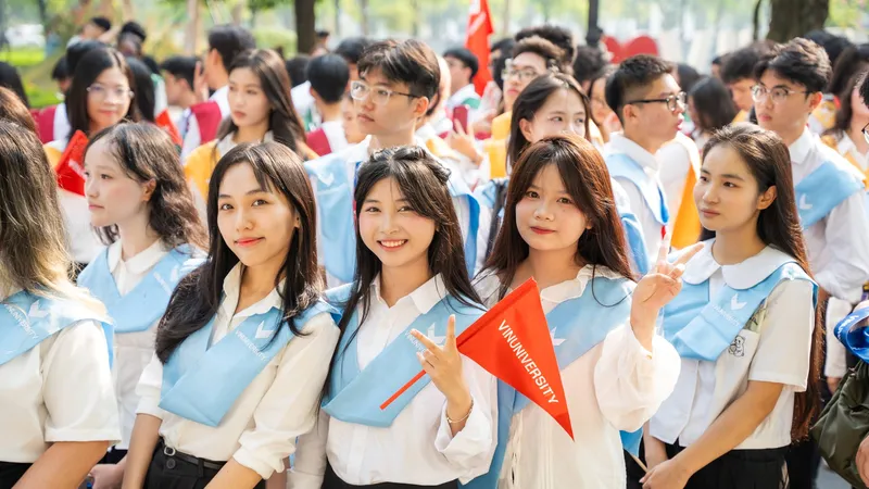 Các tân sinh viên của VinUni hân hoan trong ngày tựu trường đầu tiên