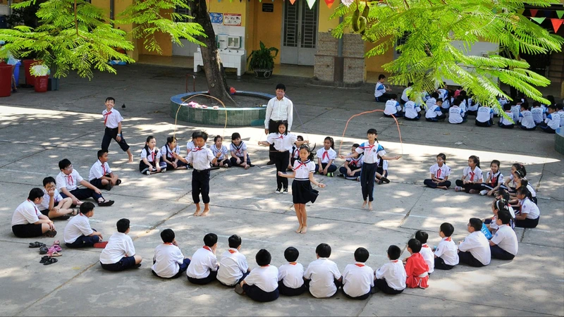 Nửa chặng đường cuộc thi ảnh “Đất nước ngàn hoa”: Lan tỏa vẻ đẹp quê hương, con người