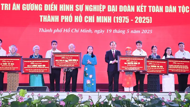 TPHCM tri ân gương điển hình sự nghiệp đại đoàn kết toàn dân tộc