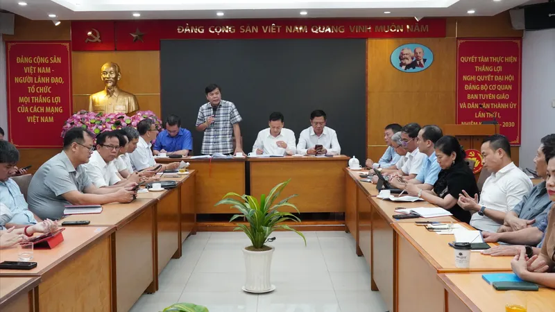 Lập các đoàn về địa bàn lắng nghe, khảo sát hoạt động của địa phương