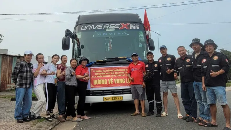 Gần 50 tấn hàng được đưa đến bà con vùng lũ tỉnh Khánh Hòa