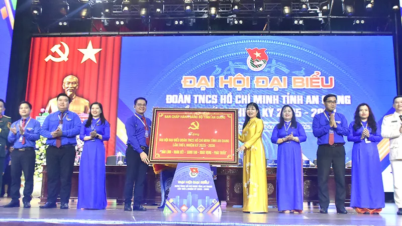 Anh Phan Duy Bằng làm Bí thư Tỉnh đoàn An Giang