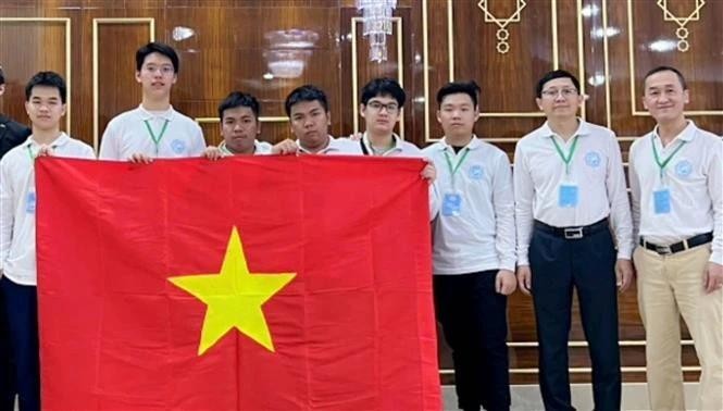 All Vietnamese students win gold at Int’l Mathematical Olympiad in Turkmenistan