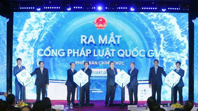 Vietnam Law Day: Turning law into development engine in new era