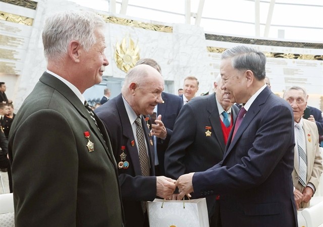 Party chief calls for closer friendship between Vietnam, Belarus