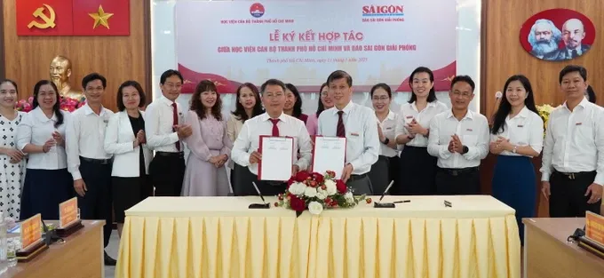 SGGP Newspaper, Ho Chi Minh City Cadre Academy co-sign MoU on cooperation