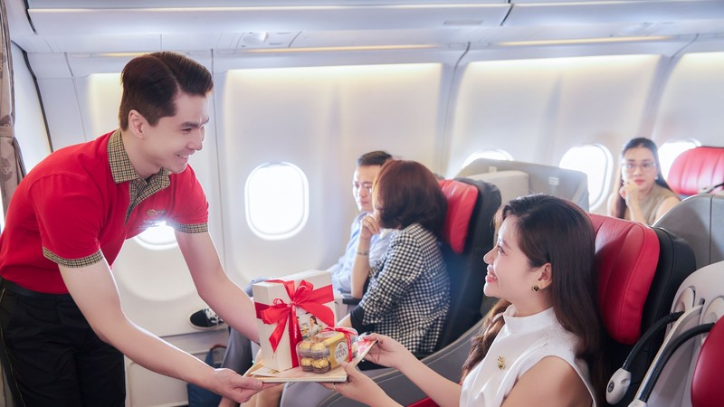越捷航空以贴心周到的服务、丰富精致的美食，悉心打造每一段旅程。
