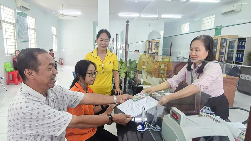 Cần Thơ: Trao vốn vay ưu đãi cho người học một số ngành ưu tiên