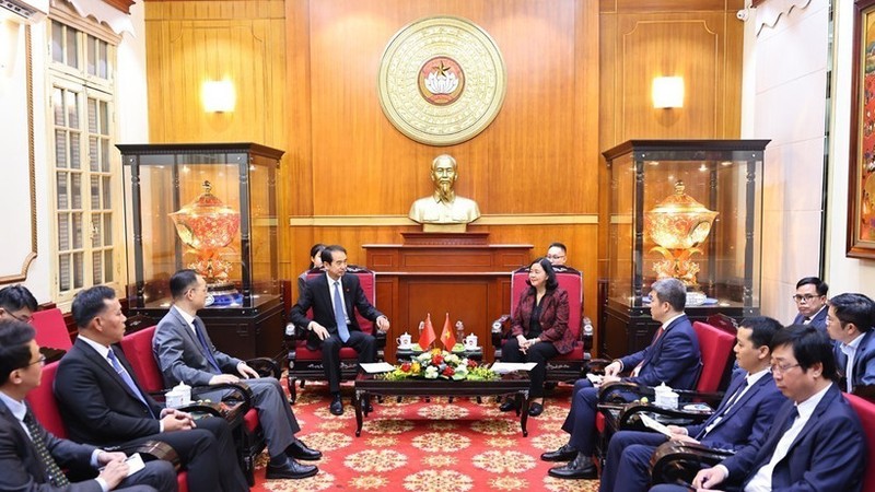 越南与中国加强人文交流，巩固团结友好的深情厚谊