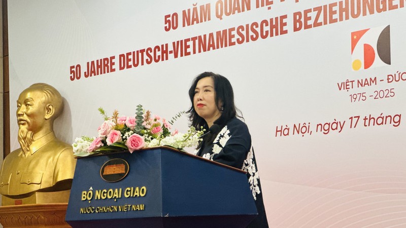 越南外交部副部长黎氏秋姮发表讲话。图自越通社 