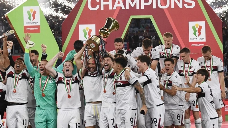 Bologna chấm dứt 51 năm chờ đợi danh hiệu lớn khi đánh bại AC Milan 1-0 để giành Coppa Italia.