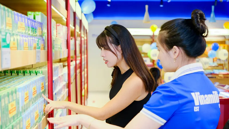 Khi người tiêu dùng ngày càng thông thái và quan tâm đến môi trường, lợi thế sẽ thuộc về doanh nghiệp có sự chuẩn bị từ sớm. Ảnh: Minh Anh