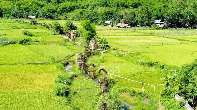 Lên rẻo cao ngắm “bánh xe nước”