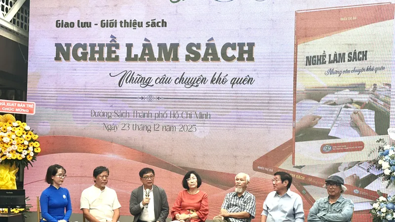 Lắng nghe những người làm sách kể chuyện