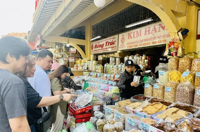 Business households at Binh Tay Market in Binh Tay Ward of HCMC (Photo: SGGP)