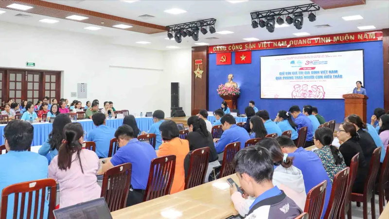 Lưu giữ giá trị gia đình qua phong trào "Người con hiếu thảo"