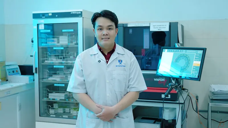 Sinh viên Khoa Kỹ thuật Y học NTTU kiến tập tại Bệnh viện Đa khoa Gò Vấp - nơi lý thuyết gặp thực tiễn