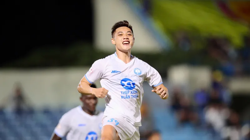 Nam Định vô địch V-League 2024-2025 sớm một vòng