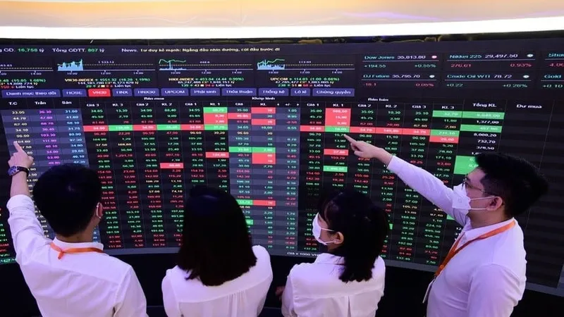 10 sự kiện chứng khoán tiêu biểu năm 2025 do nhà báo bình chọn