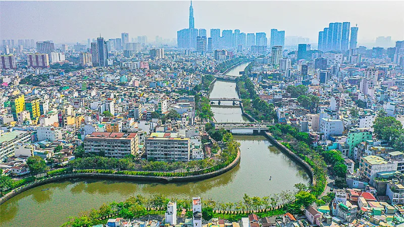 HCMC aims to resettle 40,000 canal-side households by 2030