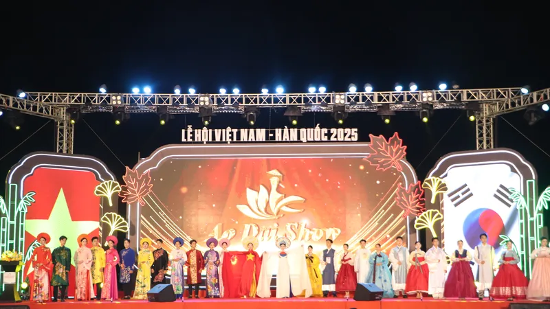 Chương trình nghệ thuật tại Lễ khai mạc