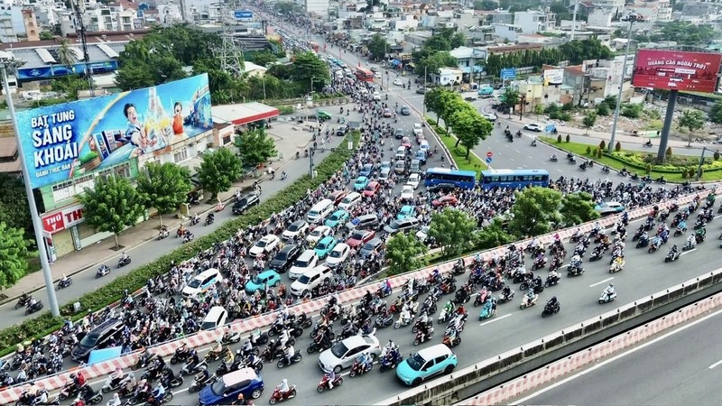 HCMC makes effort to ease traffic congestion at gateways