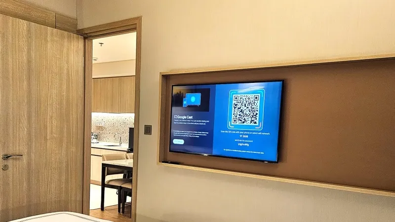 Dòng TV khách sạn Samsung HU8000F tạo ra chuẩn mực mới cho trải nghiệm giải trí trong phòng