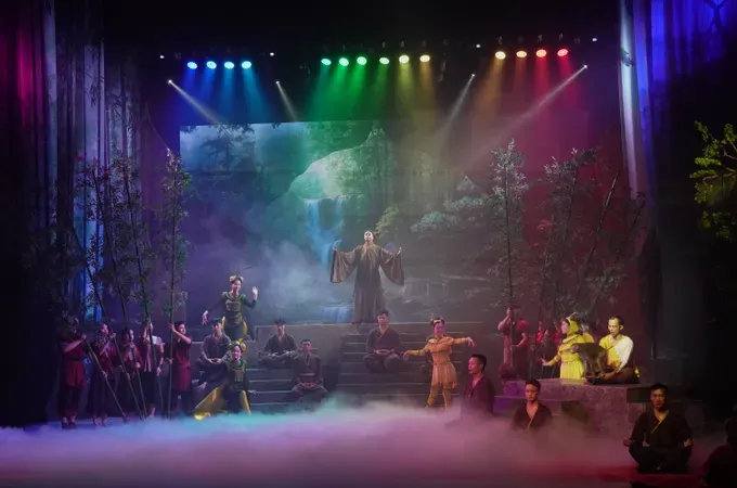 The play titled "King Tran Nhan Tong" is set to officially premiere on the evenings of December 20, 21, and 28 at the Central Circus Theater in Hanoi.