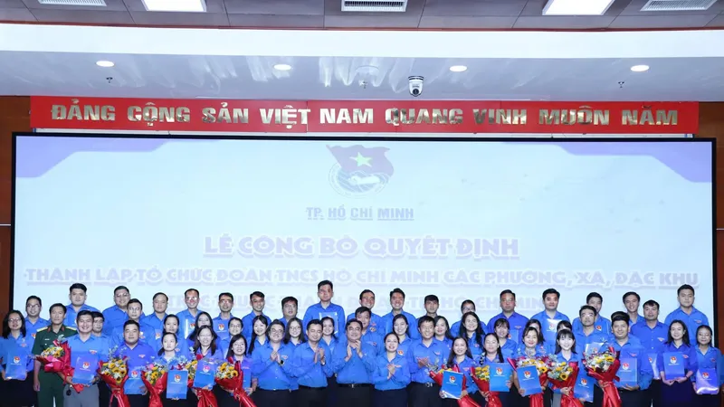 Ban chấp hành Thành đoàn TPHCM ra mắt tại hội nghị