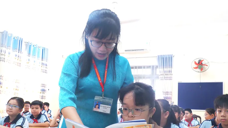 Sử dụng sách giáo khoa thống nhất toàn quốc: Ổn định dạy học, dễ dàng chia sẻ dữ liệu