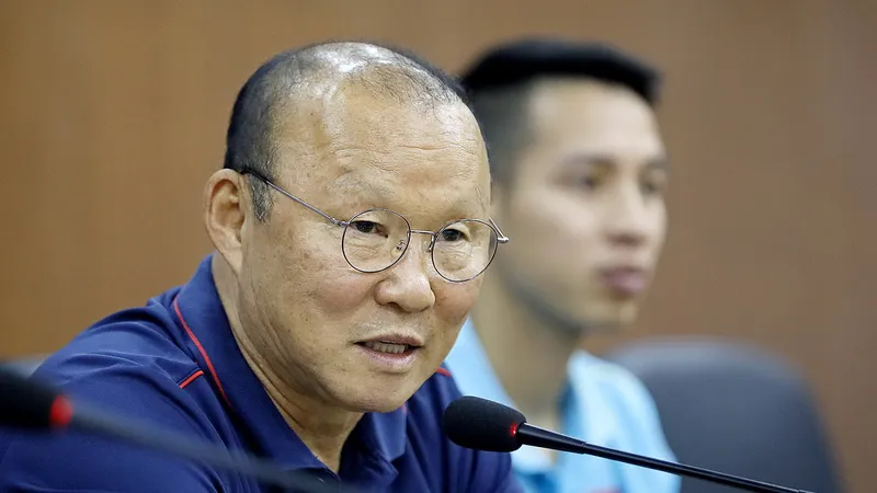 HLV Park Hang-seo tại buổi họp trưa 9-10. Ảnh: Minh Hoàng